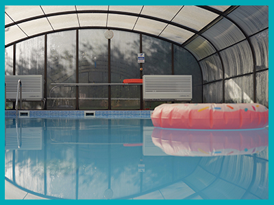 Holiday parks with Heated Swimming pool