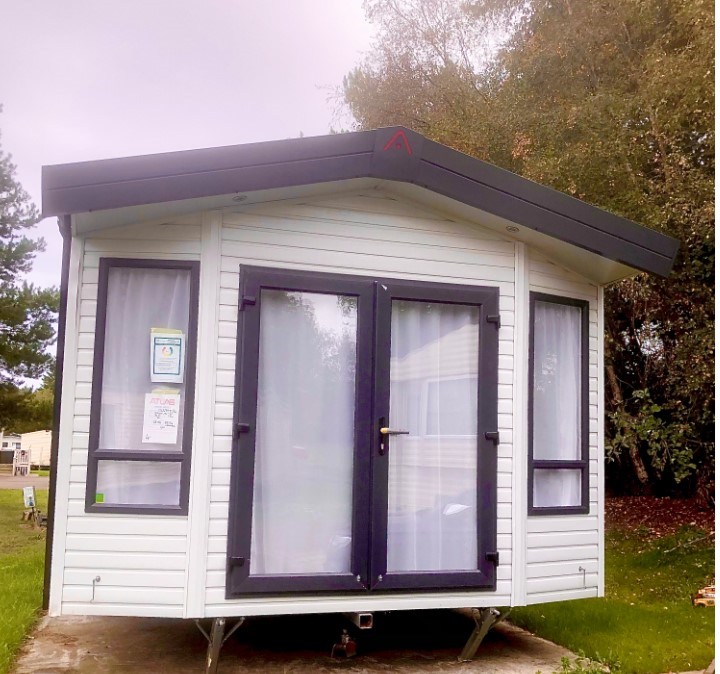 WILLERBY MALTON 37X12FT STATIC CARAVAN at Castledene