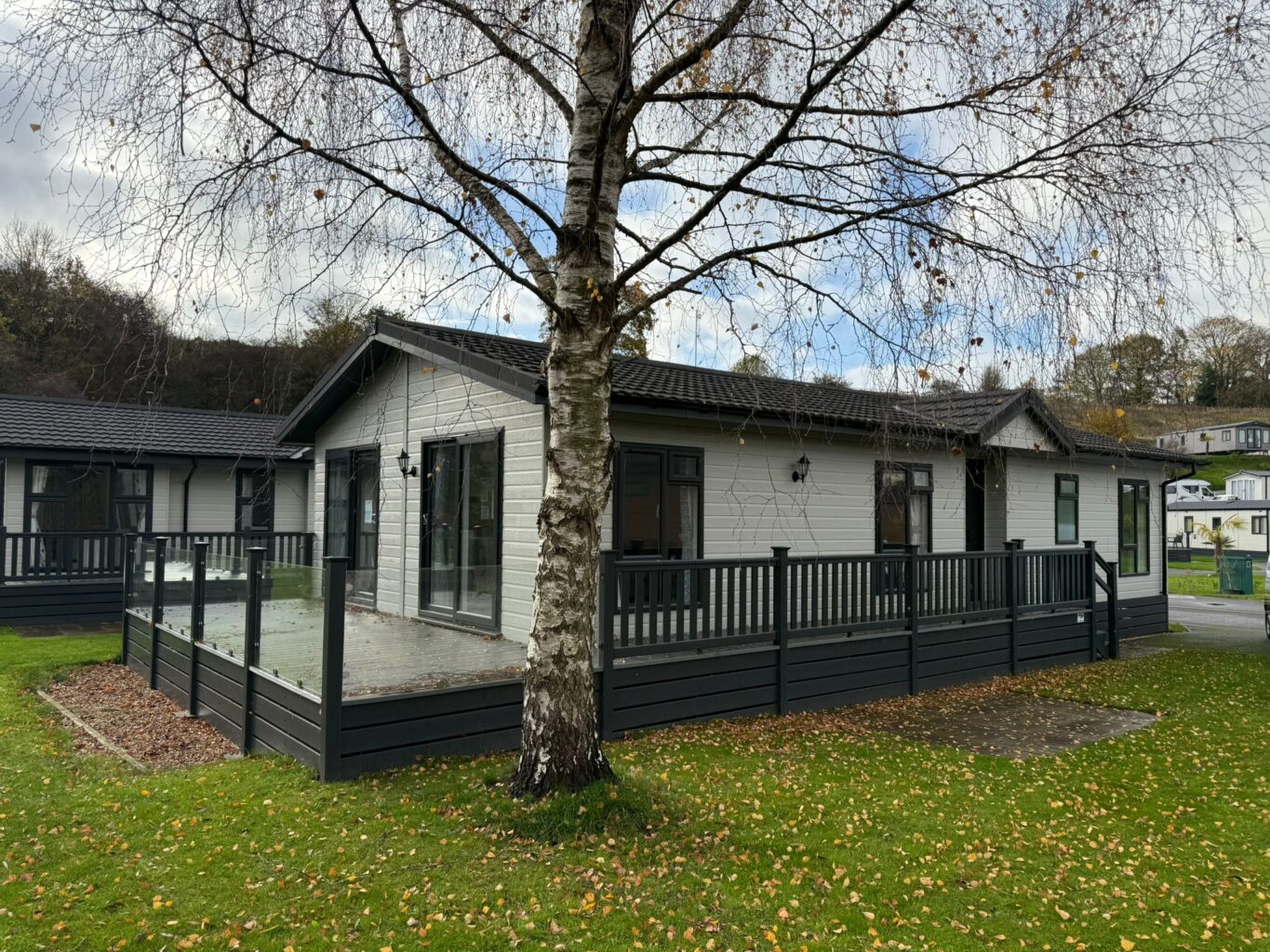 Stately Albion lodge - River Dane